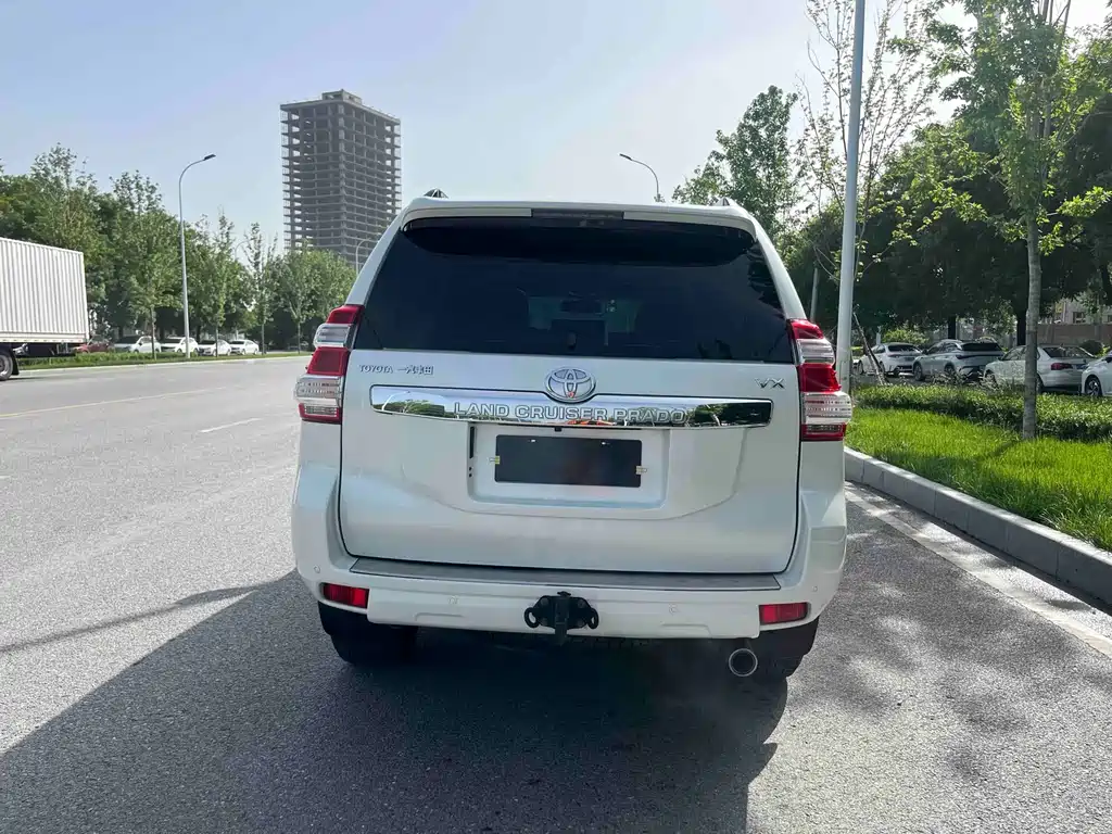 Toyota Prado 2017 — фото 19