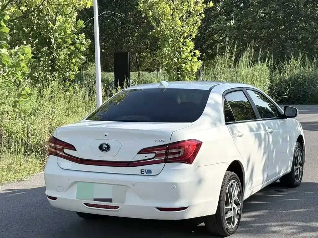 BYD Qin NEV 2018 — фото 7