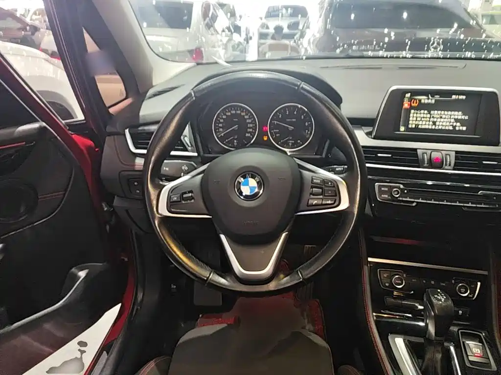 BMW 2 Series Gran Tourer 2015 — фото 11