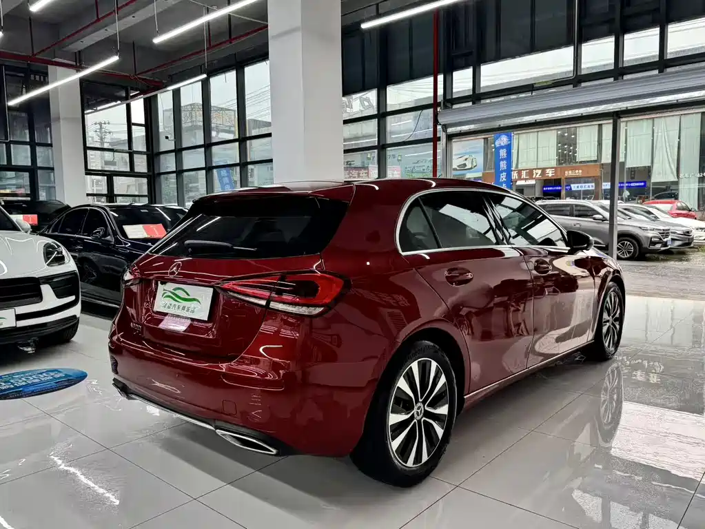Mercedes-Benz A-Class 2022 — фото 14