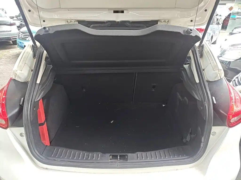 Ford Focus 2015 — фото 19