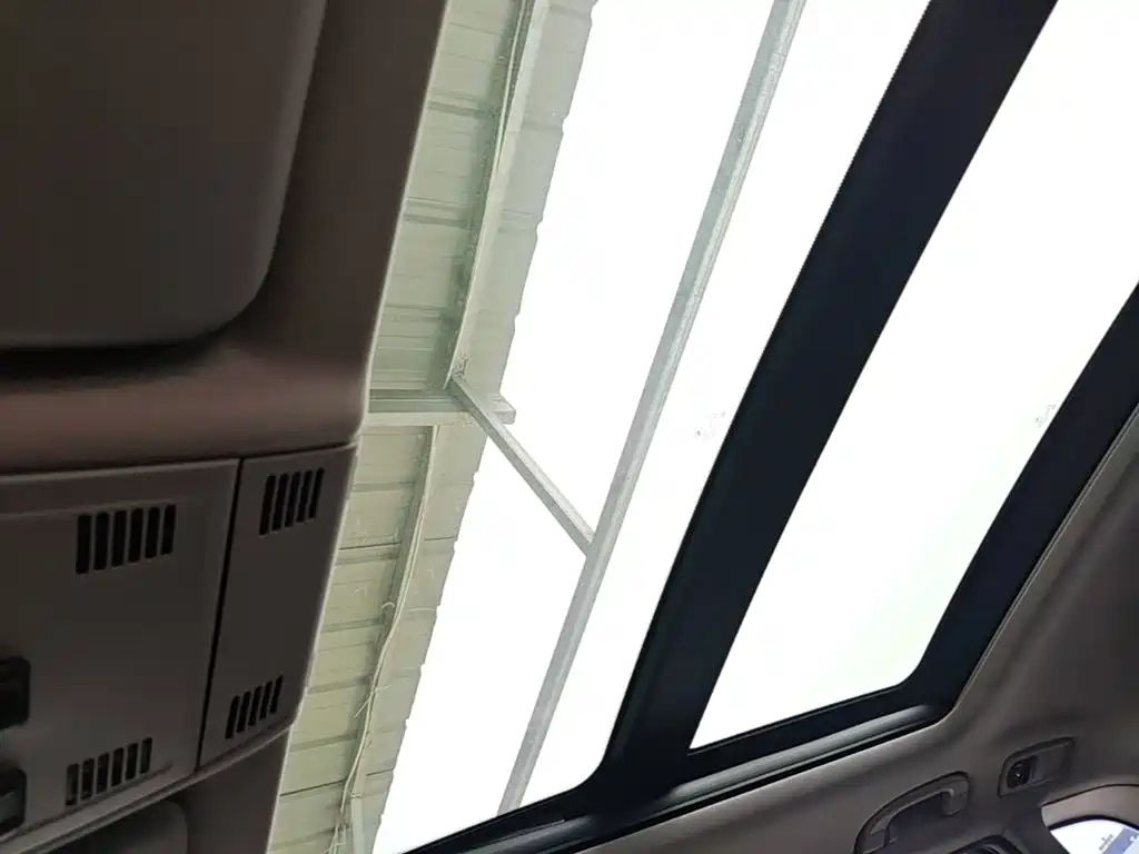 BMW X1 2015 — фото 18