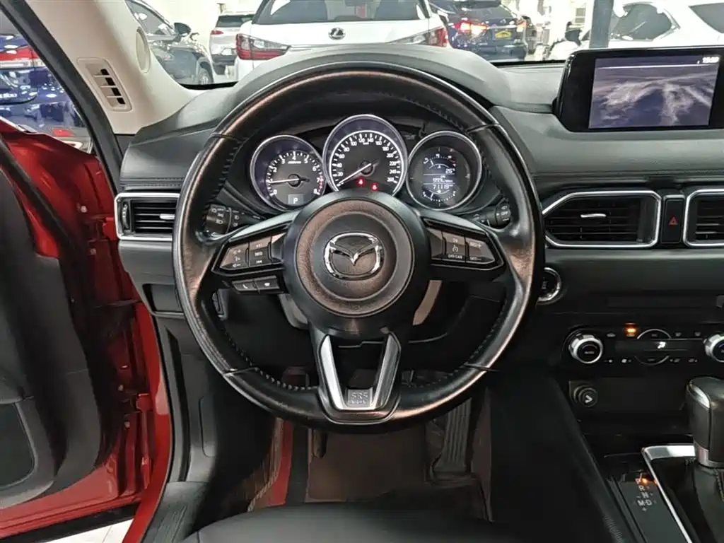 Mazda CX-5 2018 — фото 11