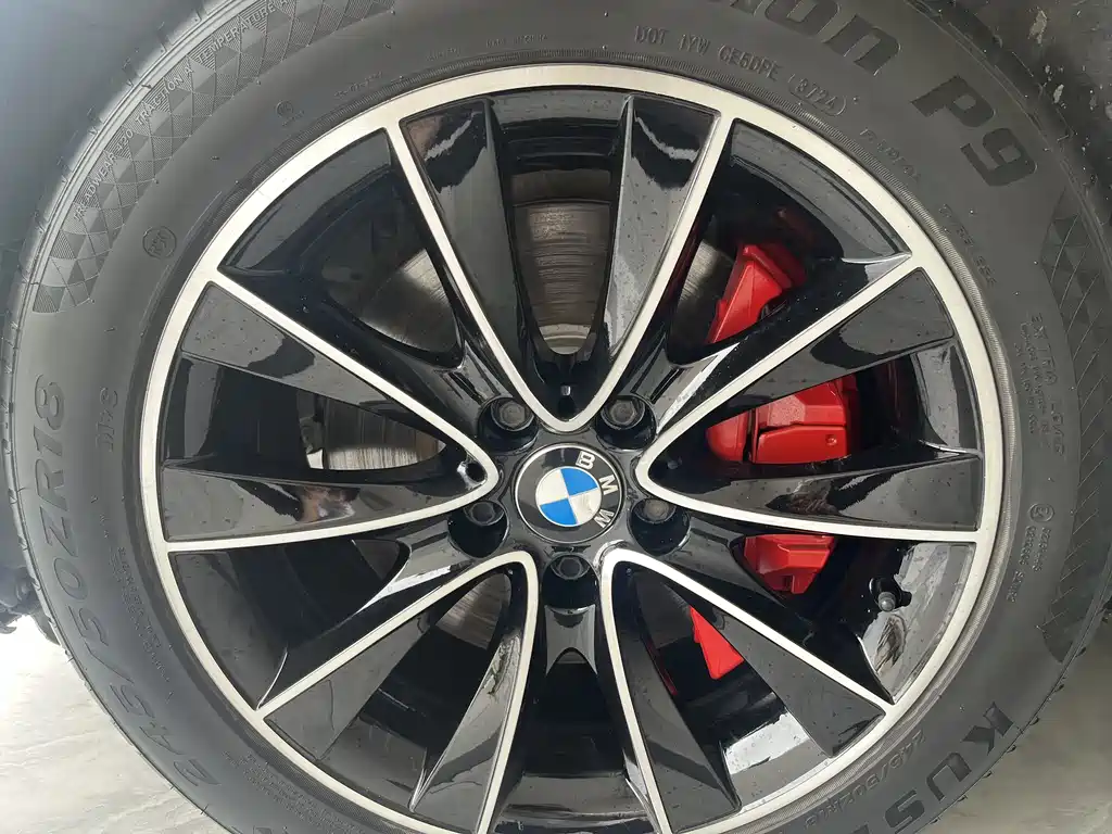 BMW 5 Series GT 2017 — фото 14