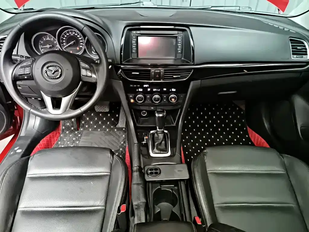 Mazda Atenza 2015 — фото 13