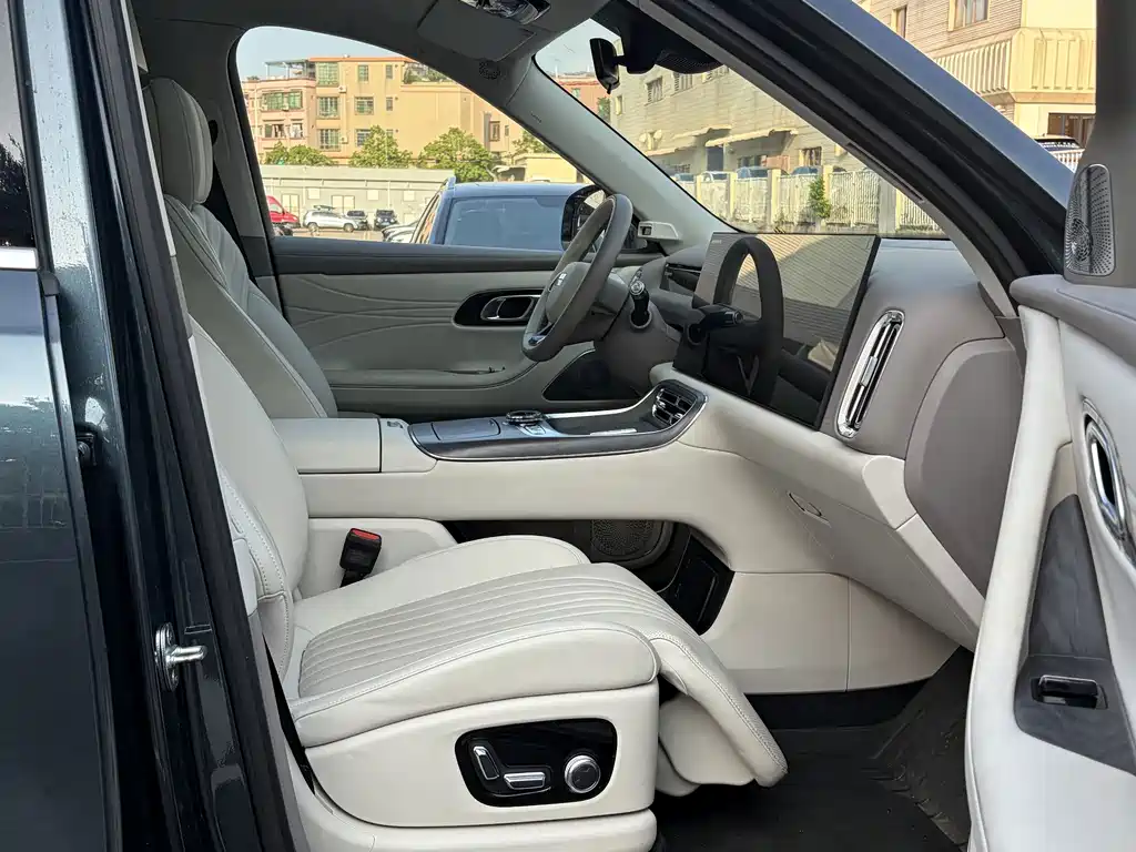 Geely Galaxy M9 2025 — фото 26