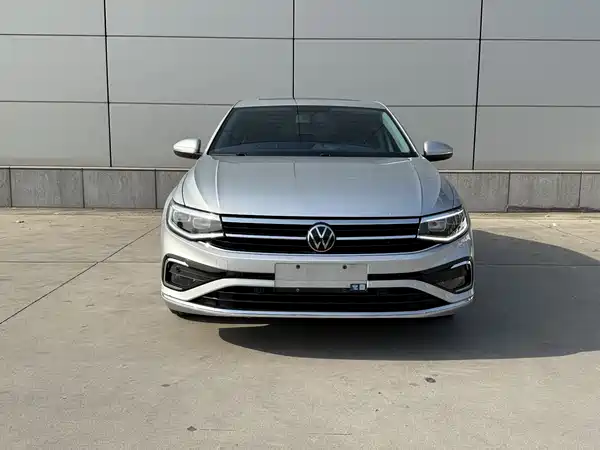 Volkswagen Bora 2023