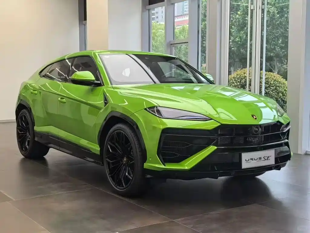Lamborghini Urus SE — фото 3