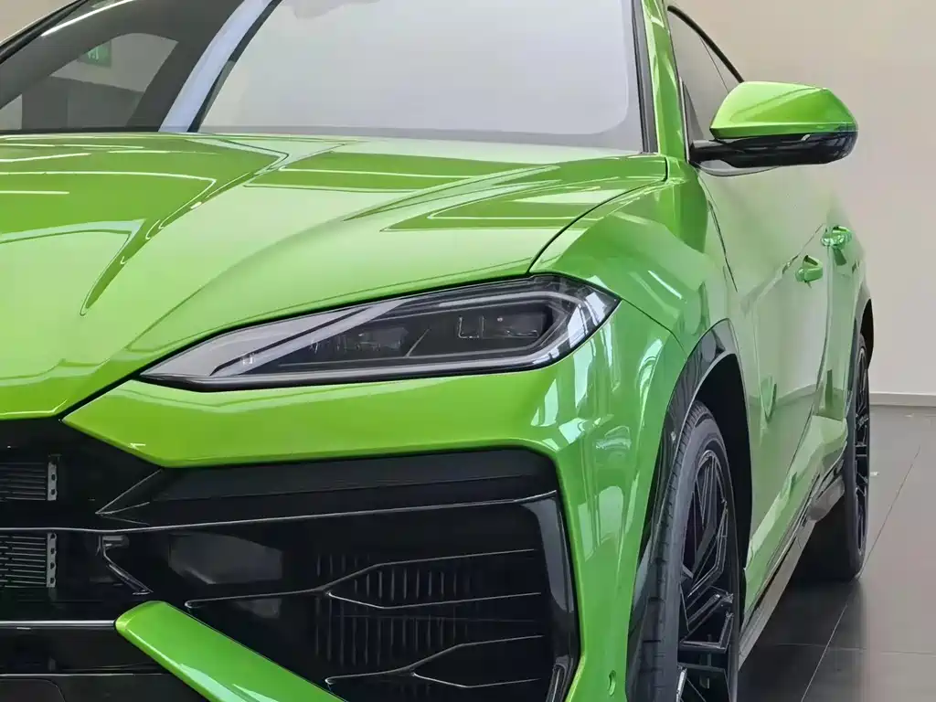 Lamborghini Urus SE — фото 5
