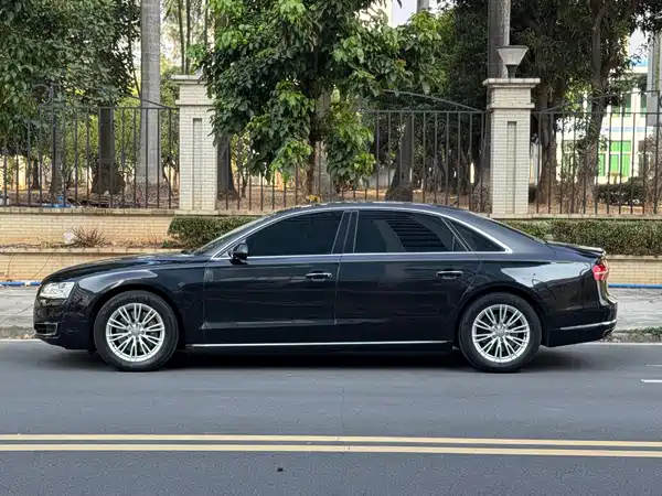 Audi A8 2016