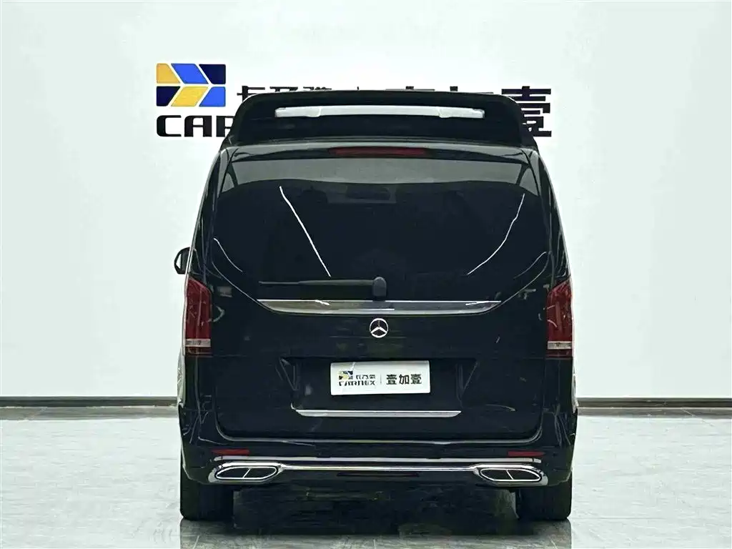Mercedes-Benz V-Class 2023 — фото 20