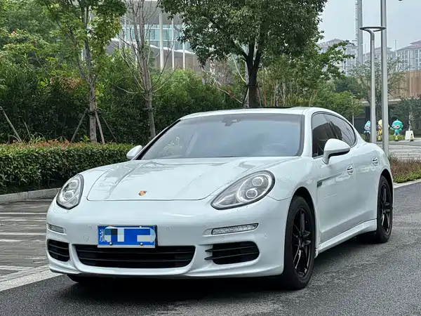 Porsche Panamera 2016
