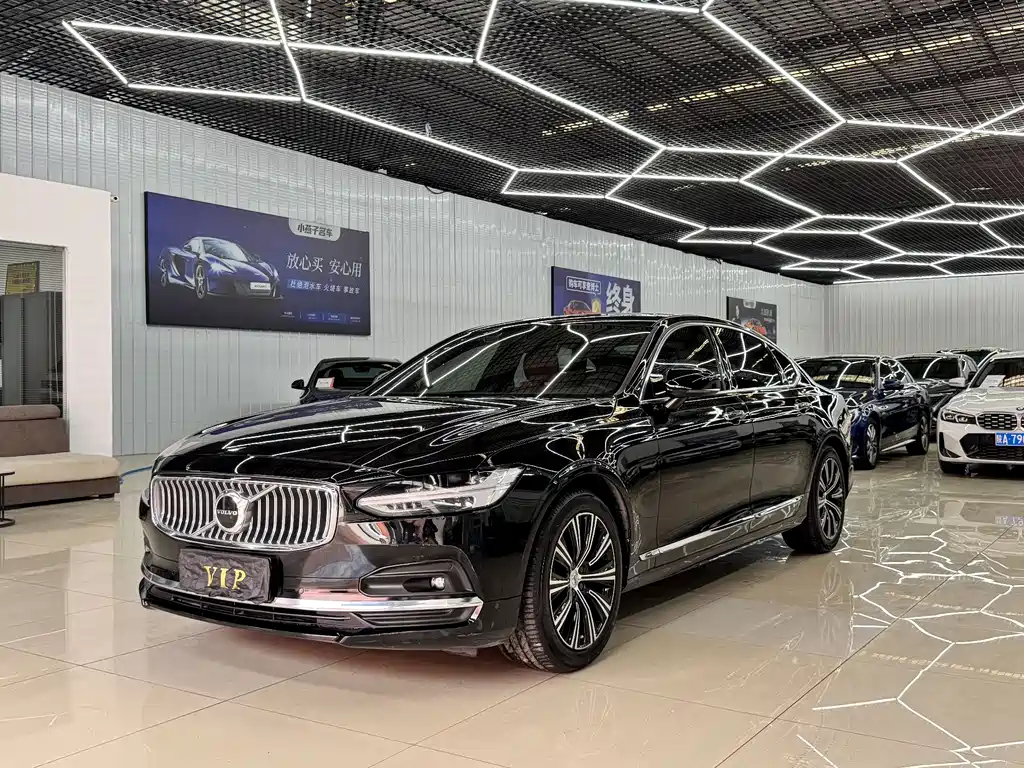 Volvo S90 2020 — фото 1