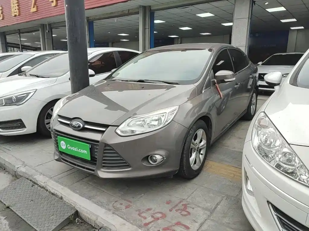 Ford Focus 2015 — фото 1