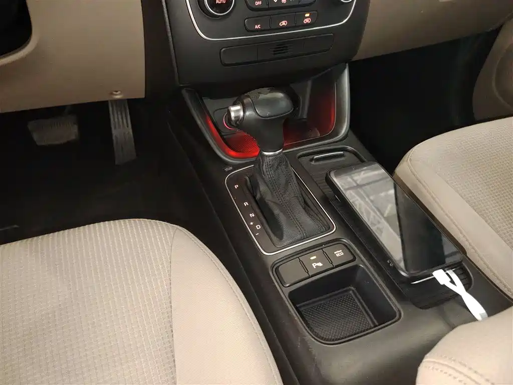Kia Sorento 2014 — фото 10