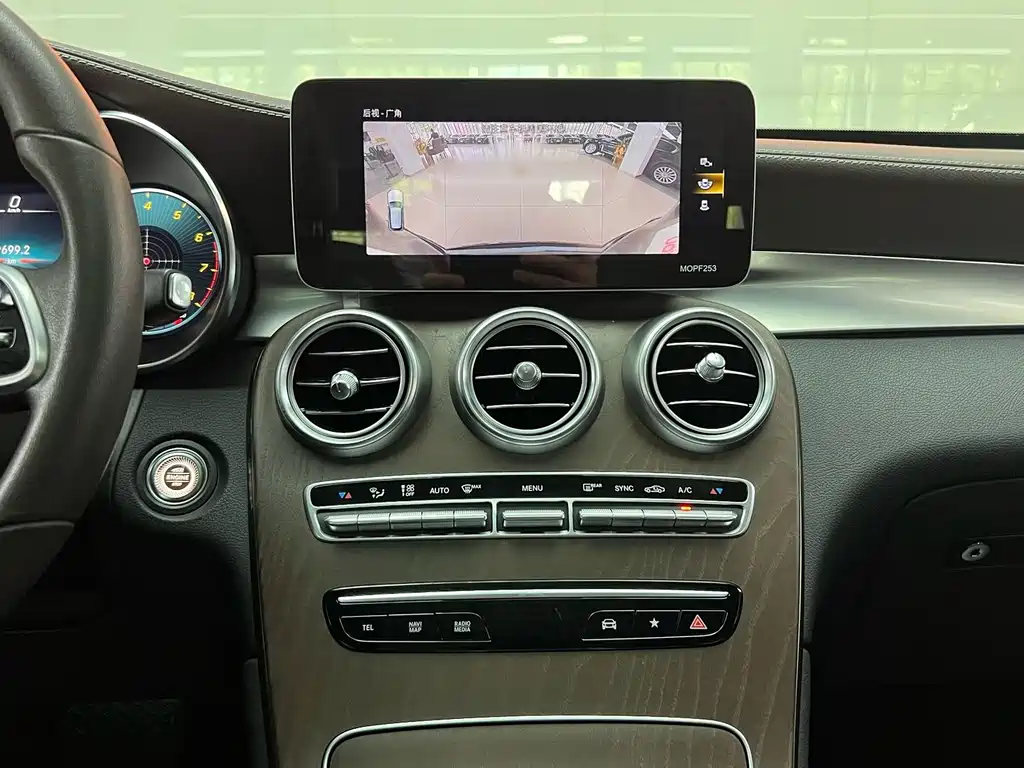 Mercedes-Benz GLC 2020 — фото 13