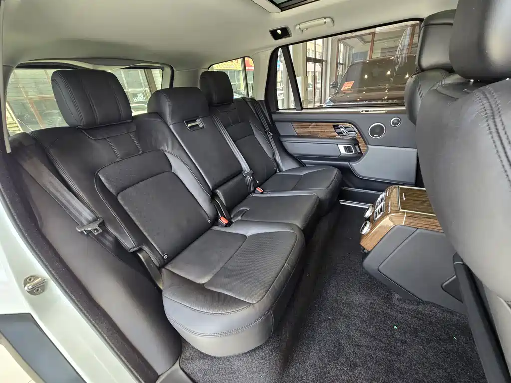 Land Rover Range Rover 2018 — фото 14