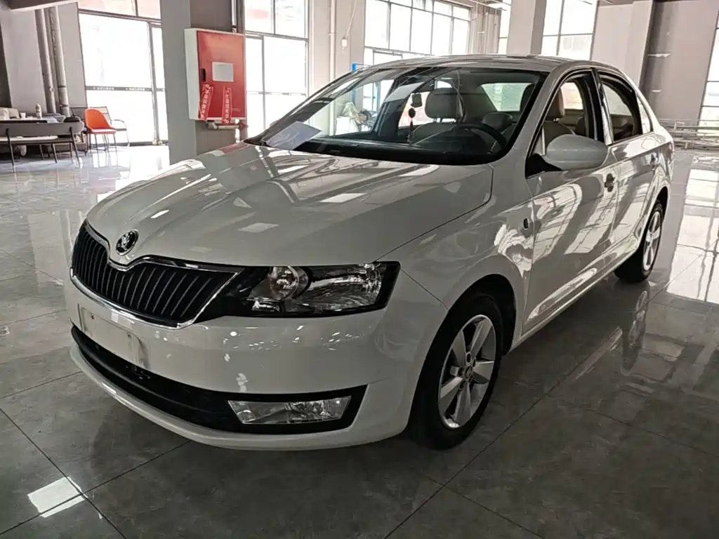 Skoda Rapid 2015