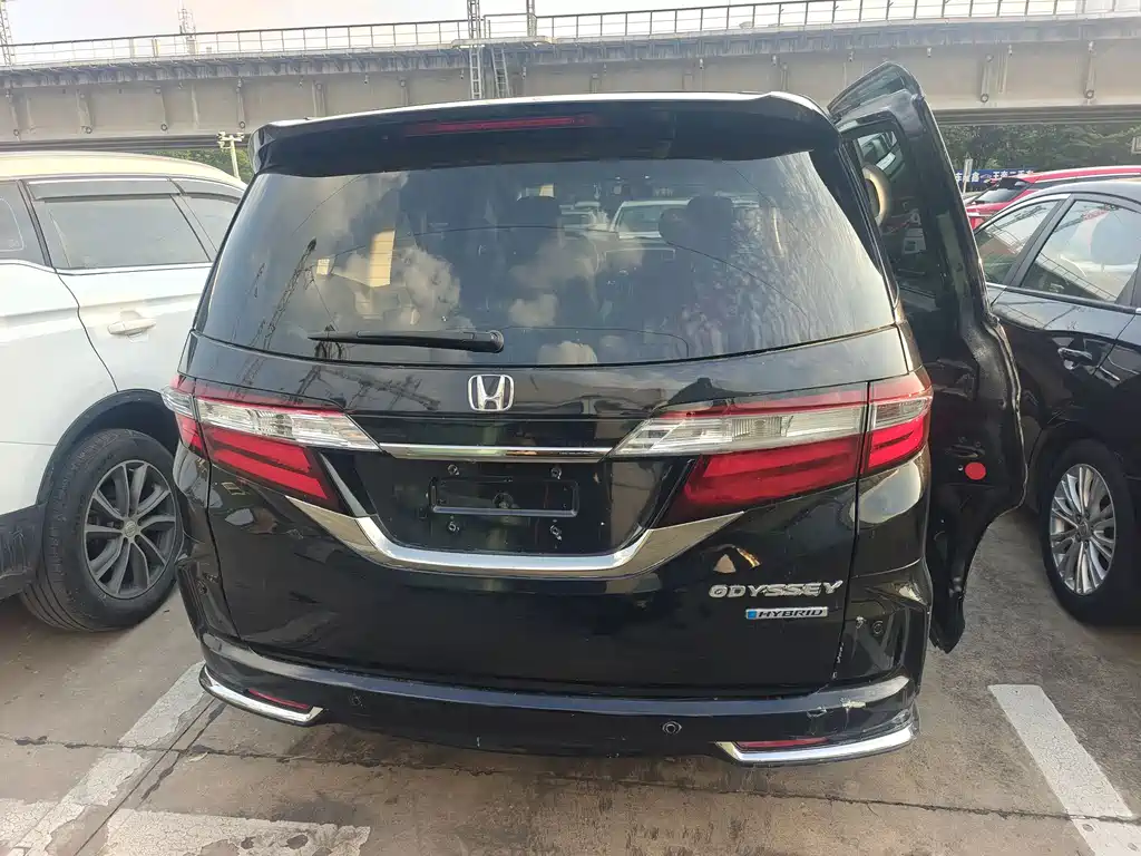 Honda Odyssey 2019 — фото 6