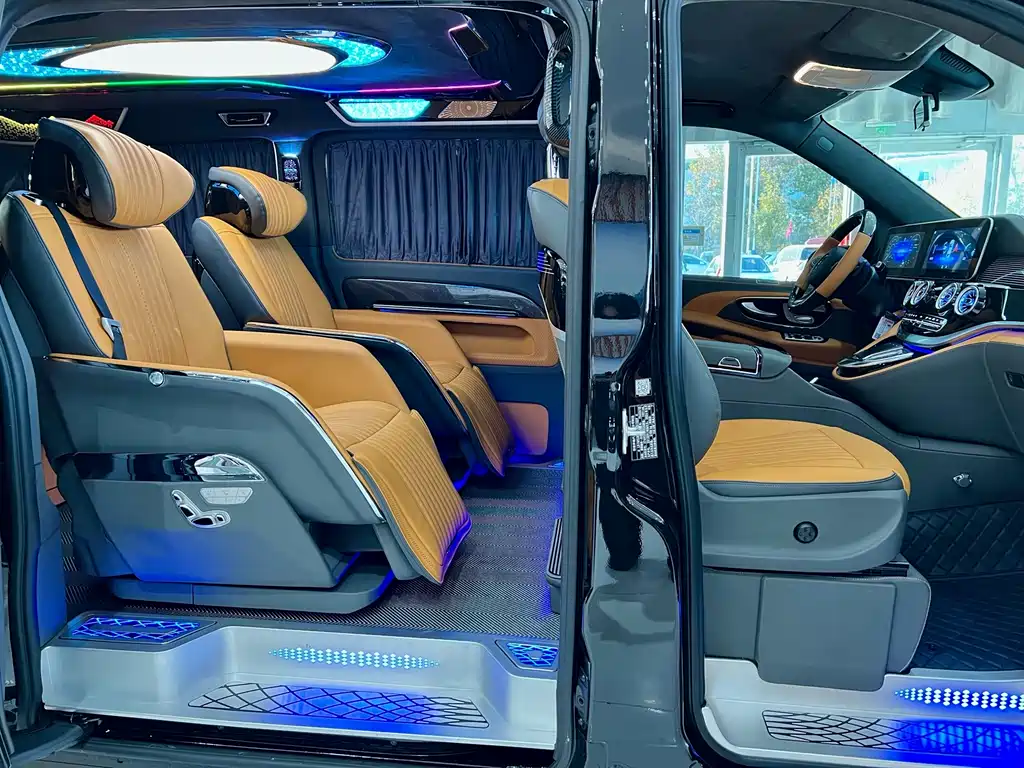 Mercedes-Benz Vito 2024 — фото 16