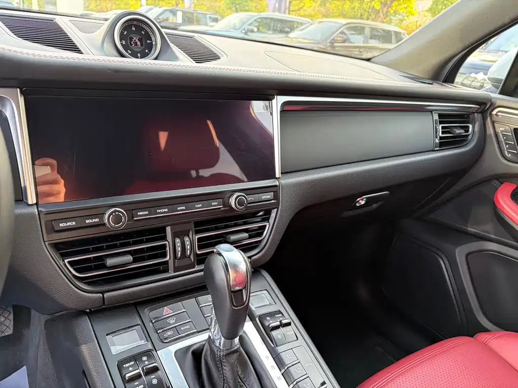 Porsche Macan 2020
