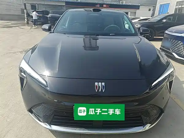 Buick Zhijing L7 2025