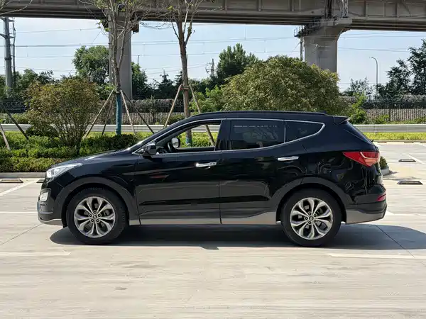 Hyundai Santa Fe 2013