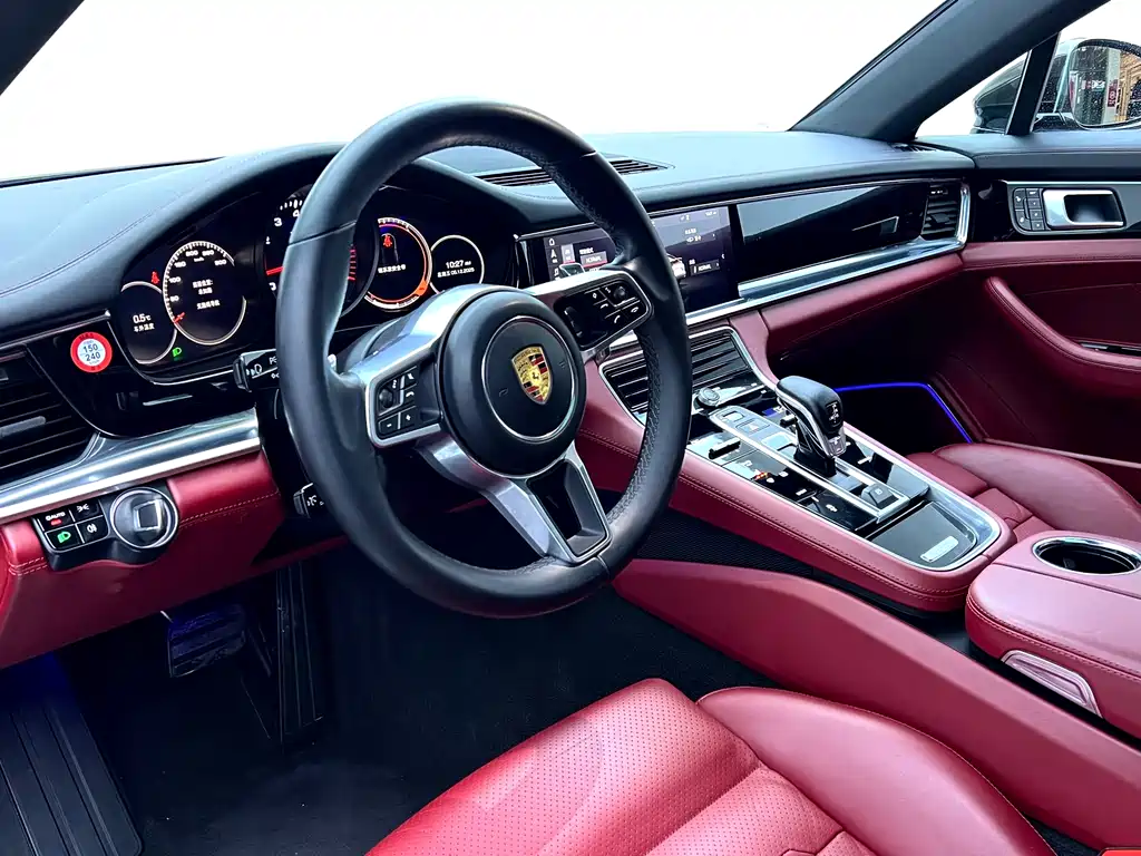 Porsche Panamera 2018 — фото 13