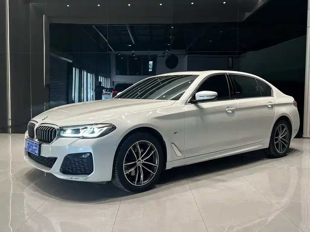 BMW 5 Series 2024