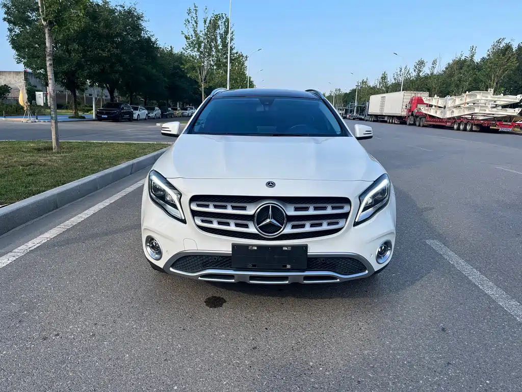 Mercedes-Benz GLA 2017