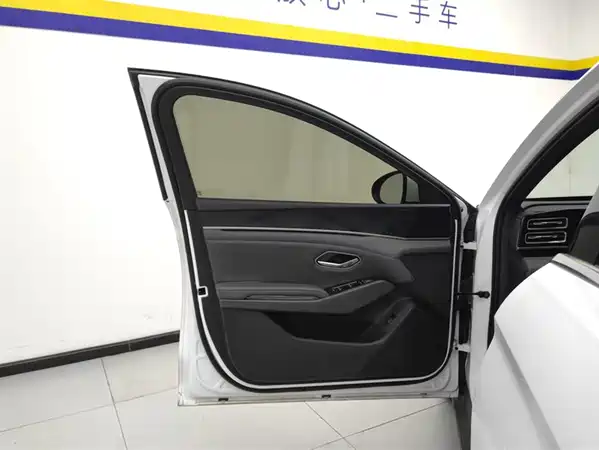BYD Qin L 2025