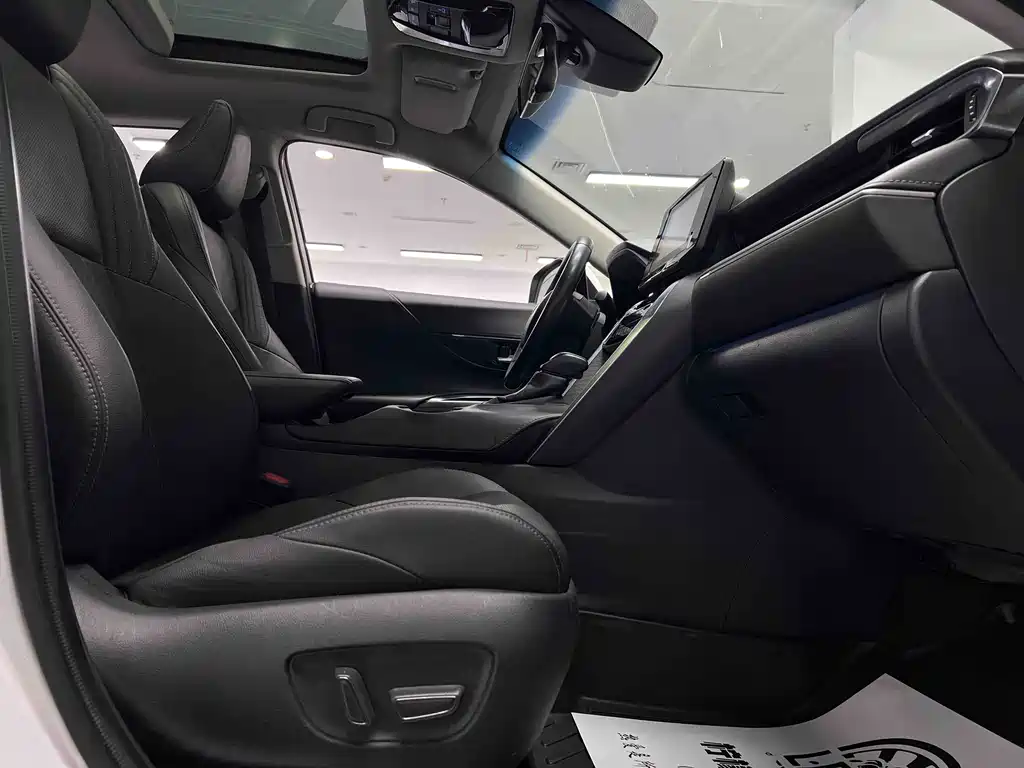 Toyota Harrier 2022 — фото 20