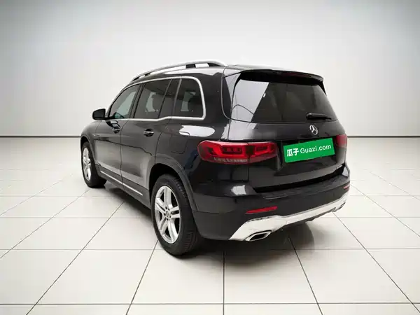Mercedes-Benz GLB 2023