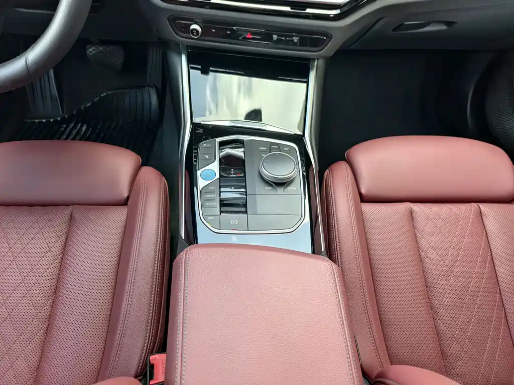 BMW i3 2022 — фото 8