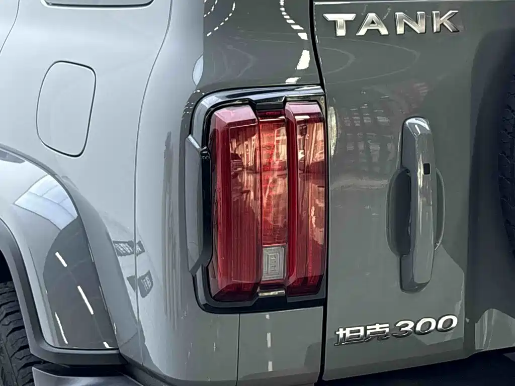 Tank 300 2022