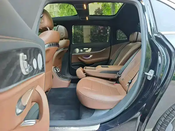 Mercedes-Benz E-Class 2021