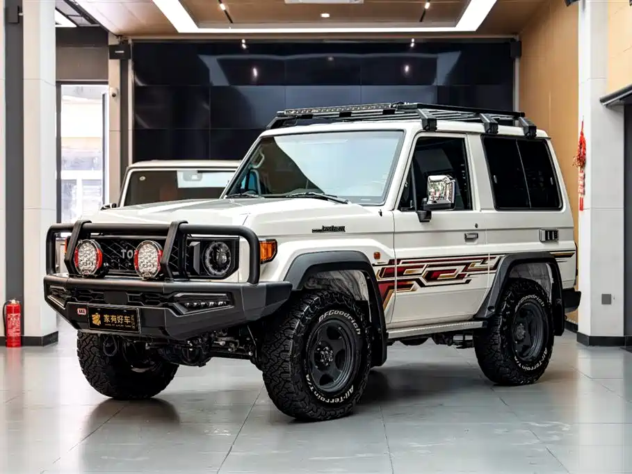 Toyota Land Cruiser 2025 — фото 1