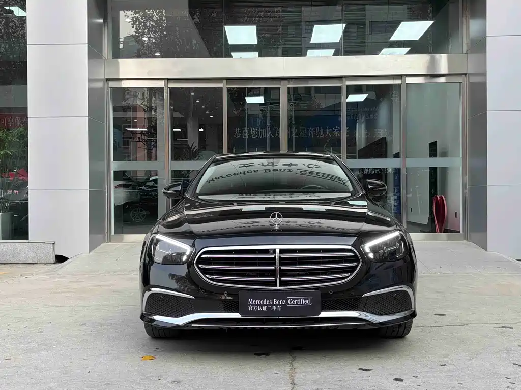 Mercedes-Benz E-Class 2023 — фото 2