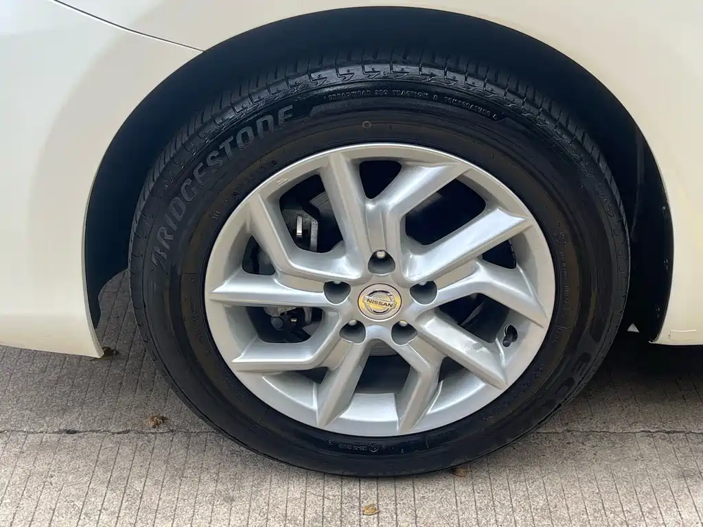 Nissan Tiida 2022 — фото 16