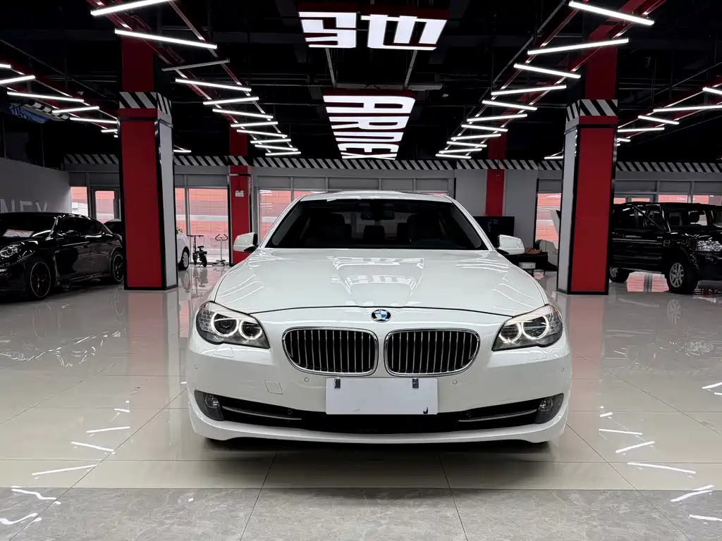 BMW 5 Series 2013 — фото 2