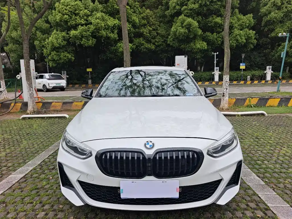 BMW 1 Series 2022