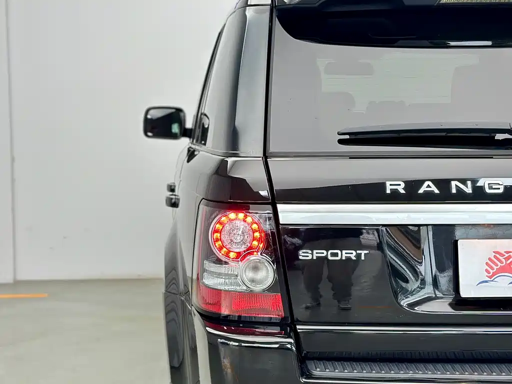 Land Rover Sport 2012 — фото 16