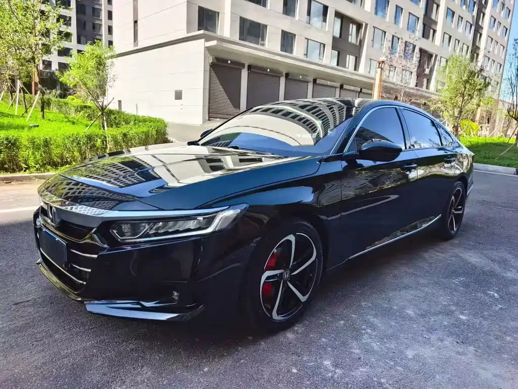 Honda Accord 2021 — фото 1