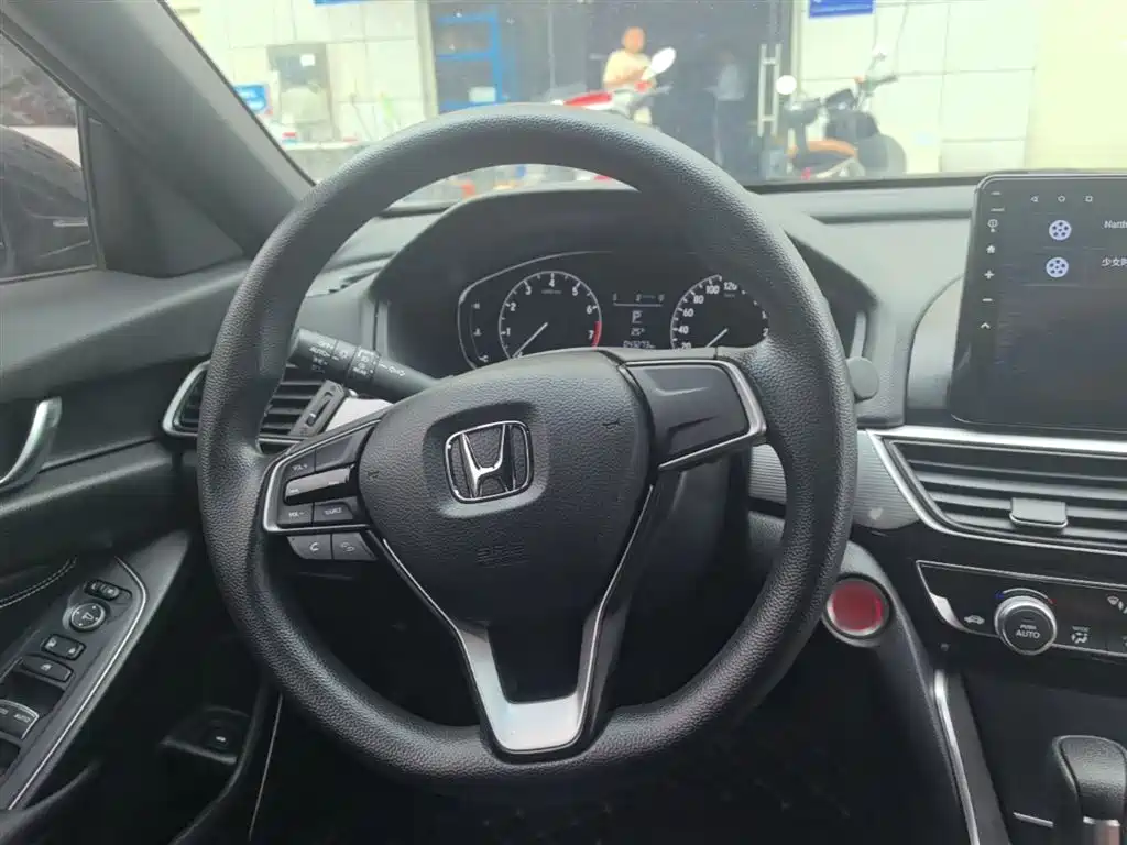 Honda Inspire 2022 — фото 11