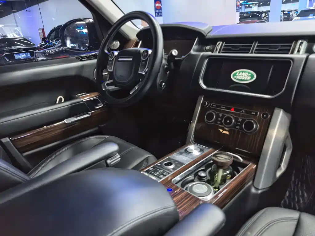 Land Rover Range Rover 2015 — фото 14
