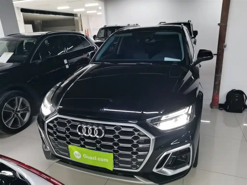 Audi Q5L 2023 — фото 3