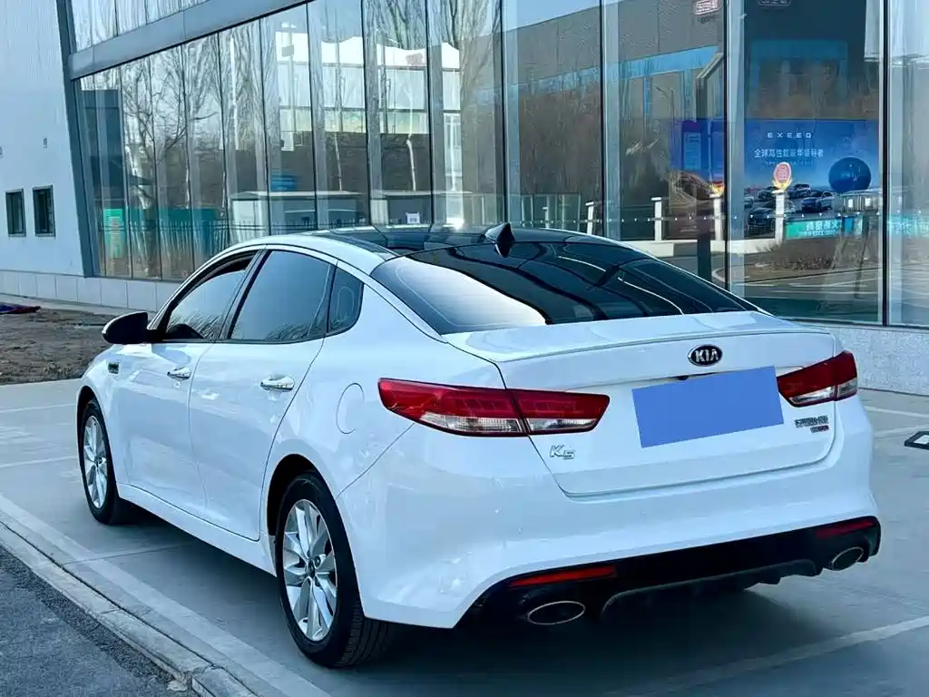 Kia K5 2015 — фото 4