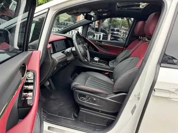 GAC Trumpchi M8 2023