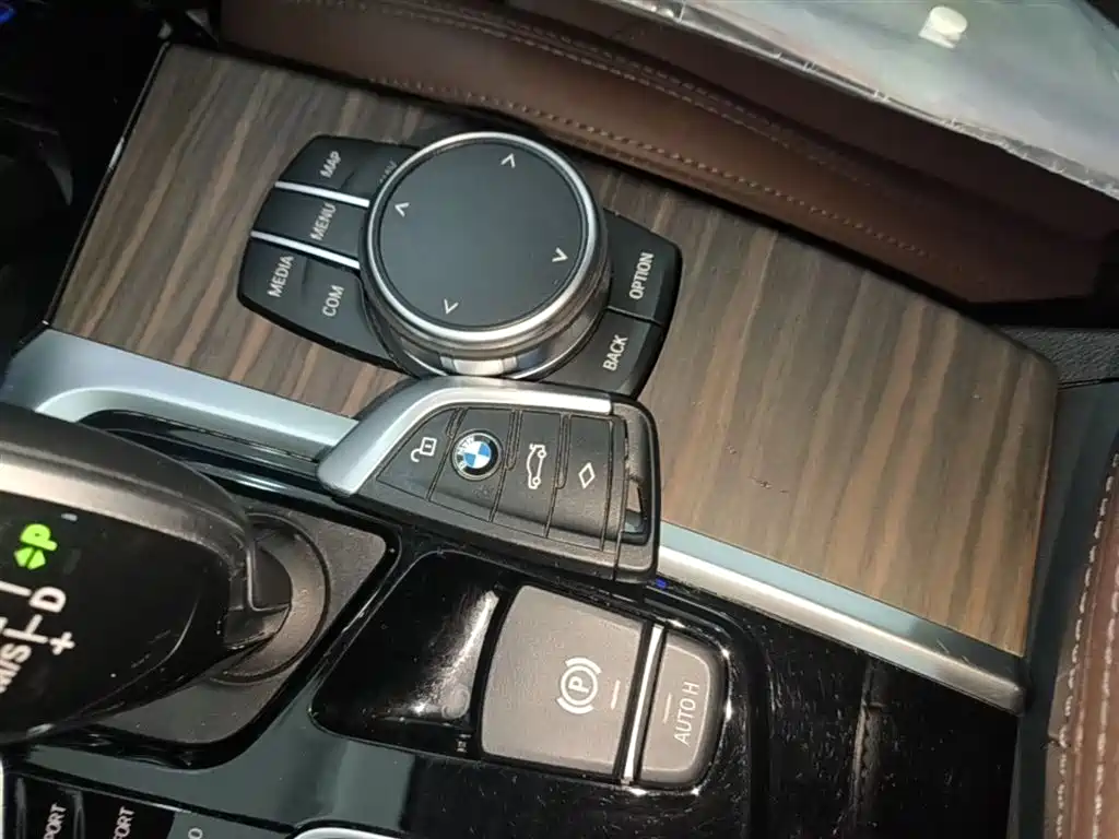 BMW X3 2020 — фото 9