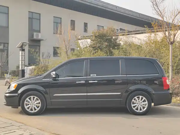 Chrysler Grand Voyager 2013